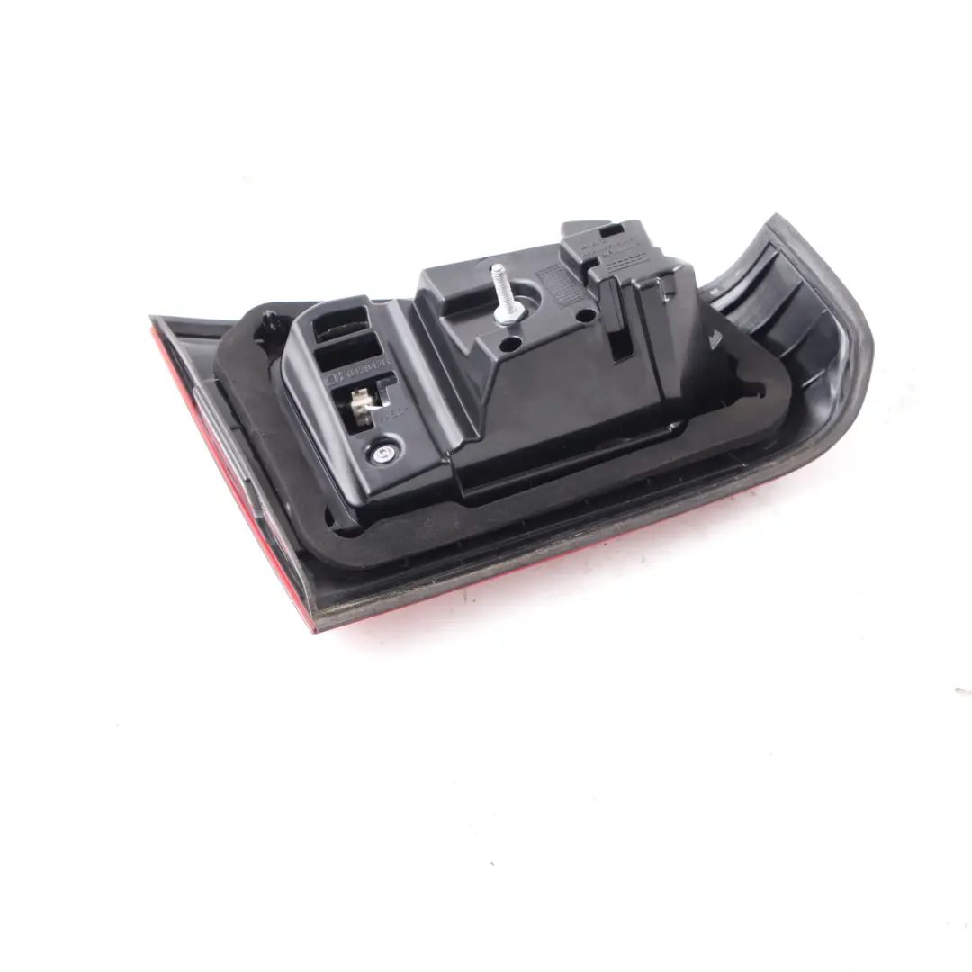 Feu Arrière Droit Couvercle De Coffre Hayon pour Mercedes V177 à propos du numéro de pièce A1779063801 Mercedes V177 Feu Arrière Droit Couvercle De Coffre Hayon - SKU A1779063801 - Numéro de pièce A1779063801