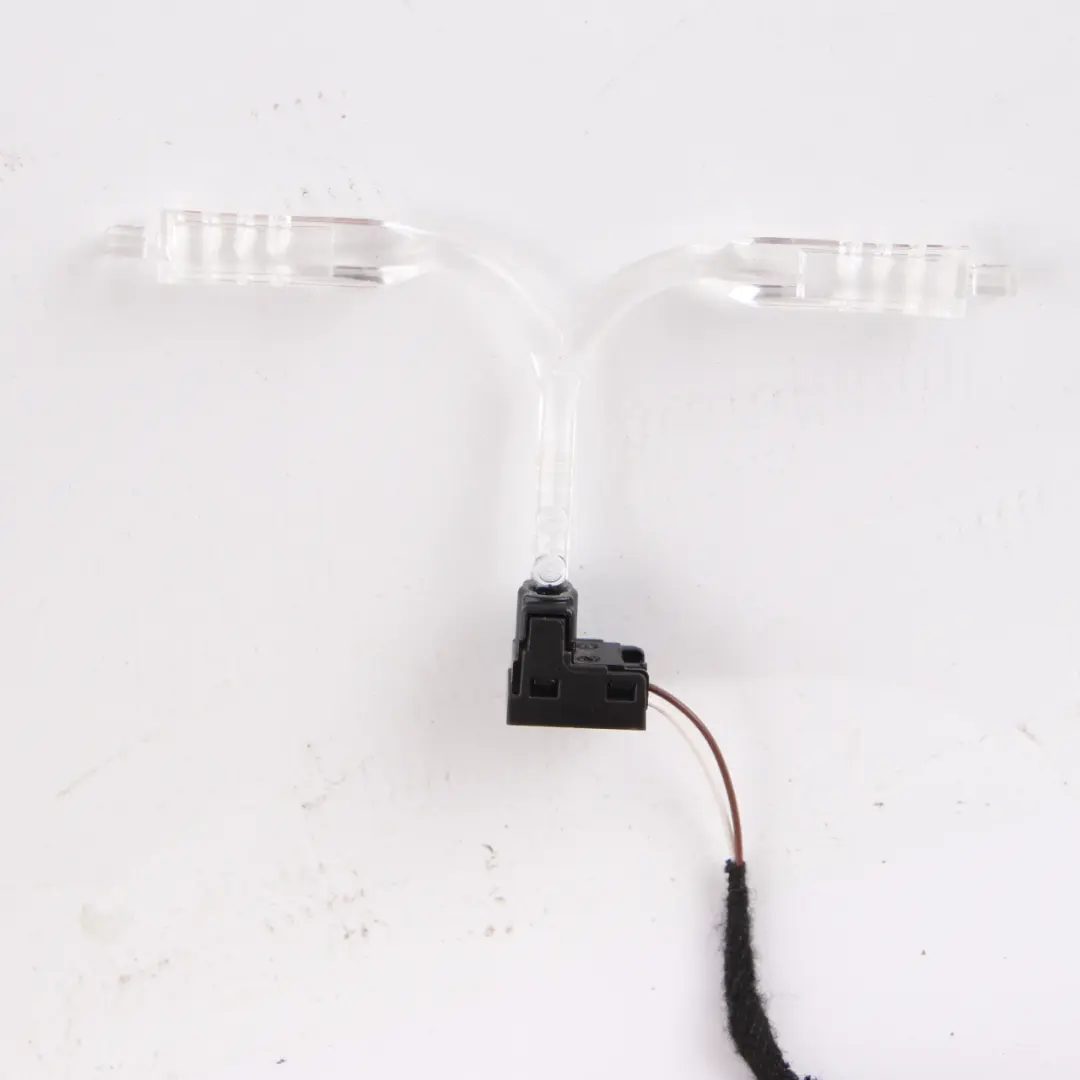 Innenbeleuchtung Verkabelung Lampe Mittelkonsole für Mercedes W177 W247 mit Teilenummer A1779065002 Mercedes W177 W247 Innenbeleuchtung Verkabelung Lampe Mittelkonsole - SKU A1779065002 - Teilenummer A1779065002