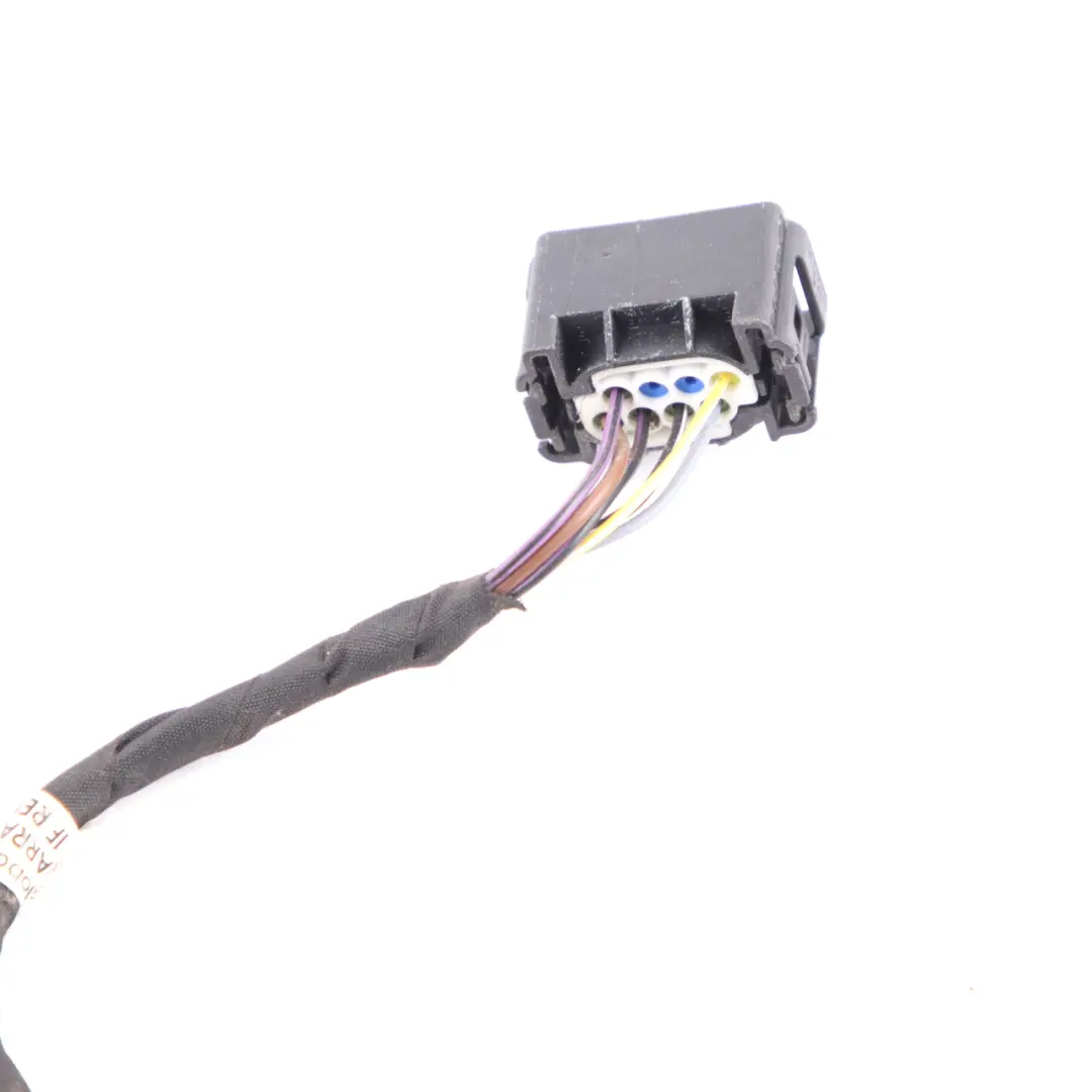 Light Lamp Side Rear Right O/S Plug Socket Wiring A0005404204 to Mercedes V177 with Part number A1779067200 Mercedes V177 Light Lamp Side Rear Right O/S Plug Socket Wiring A0005404204 - SKU A1779067200-1 - Part number A1779067200