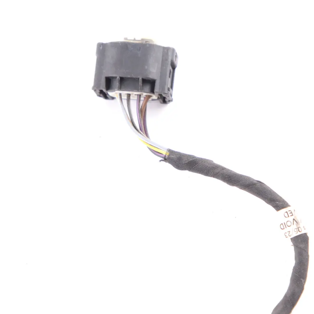 Light Lamp Side Rear Right O/S Plug Socket Wiring A0005404204 to Mercedes V177 with Part number A1779067200 Mercedes V177 Light Lamp Side Rear Right O/S Plug Socket Wiring A0005404204 - SKU A1779067200-1 - Part number A1779067200