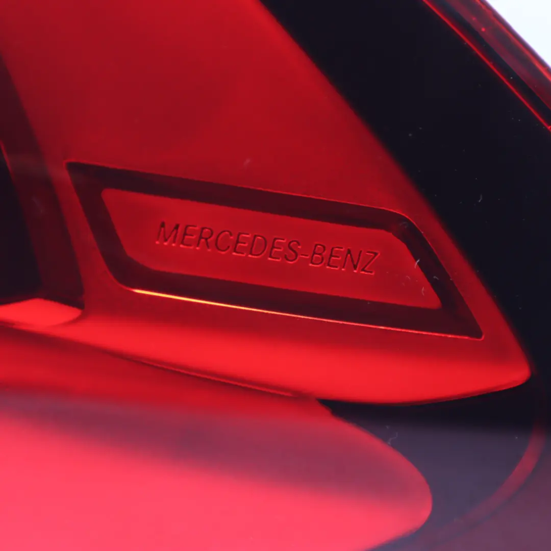 Mercedes W177 Luz Trasera Derecha Luz trasera LED Panel lateral - SKU A1779068002 - Número de pieza A1779068002