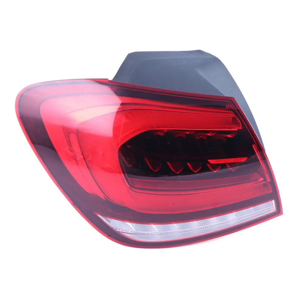 Luz Trasera Izquierda N/S Tail Light Side Panel para Mercedes W177 con número de pieza A1779068302 Mercedes W177 Luz Trasera Izquierda N/S Tail Light Side Panel - SKU A1779068302 - Número de pieza A1779068302