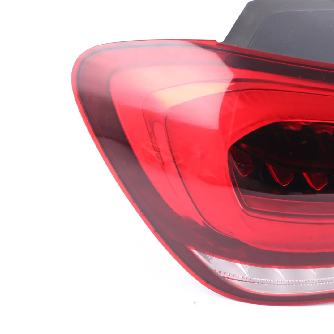 Feu arrière gauche N/S Tail Light Side Panel pour Mercedes W177 à propos du numéro de pièce A1779068302 Mercedes W177 Feu arrière gauche N/S Tail Light Side Panel - SKU A1779068302 - Numéro de pièce A1779068302