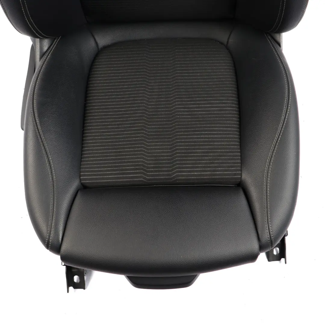 Mercedes W177 Vordersitz Rechts Stoff Schwarz Anthrazit Beheizt Innenraum - SKU A1779101002-1 - Teilenummer A1779101002