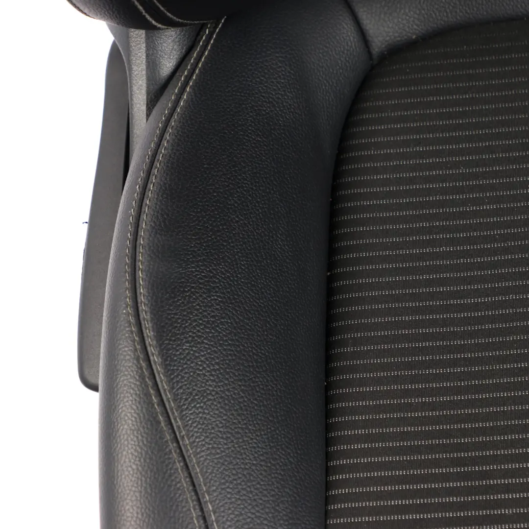 Sedile anteriore destro Tessuto Nero Antracite Riscaldato Interno per Mercedes W177 con numero di parte A1779101002 Mercedes W177 Sedile anteriore destro Tessuto Nero Antracite Riscaldato Interno - SKU A1779101002-1 - Numero di parte A1779101002