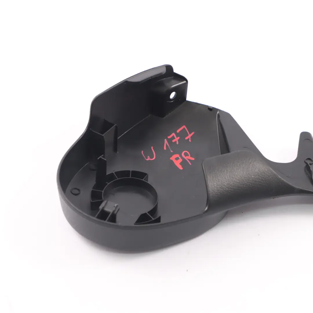 Mercedes W177 Asiento Delantero Cubre Panel Interior Izquierdo Negro - SKU A1779105700 - Número de pieza A1779105700