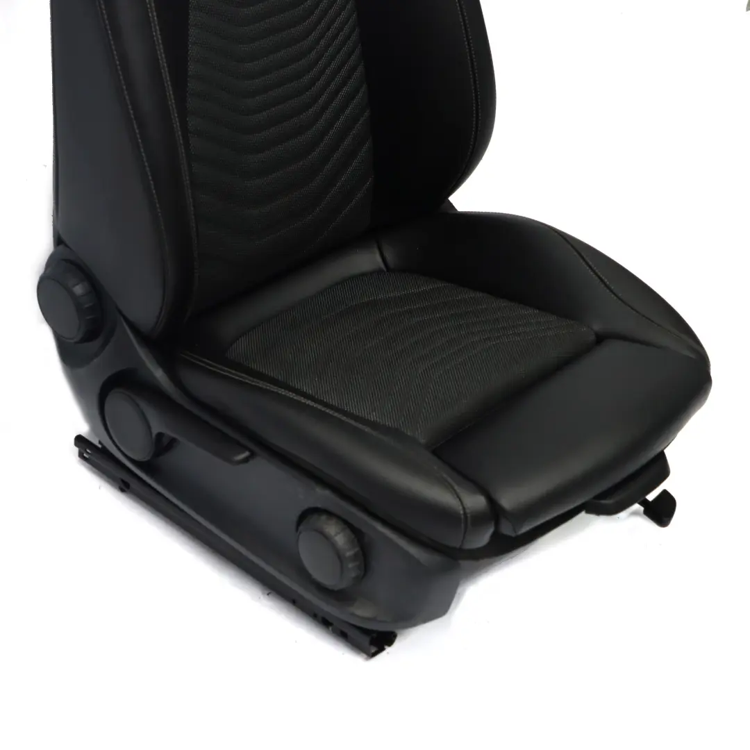  Sedile anteriore Mercedes W177 Destro Pelle / Panno Interno Nero - SKU A1779107601-1 - Numero di parte A1779107601