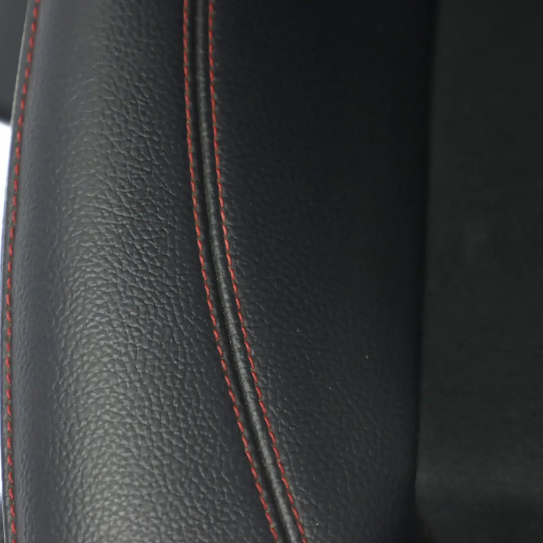 Fotel Prawy Przód Podgrzewany Materiał Imitacja Skóry Czarny do Mercedes W177 o numerze A1779108001 Mercedes W177 Fotel Prawy Przód Podgrzewany Materiał Imitacja Skóry Czarny - SKU A1779108001-2 - Numer Części A1779108001