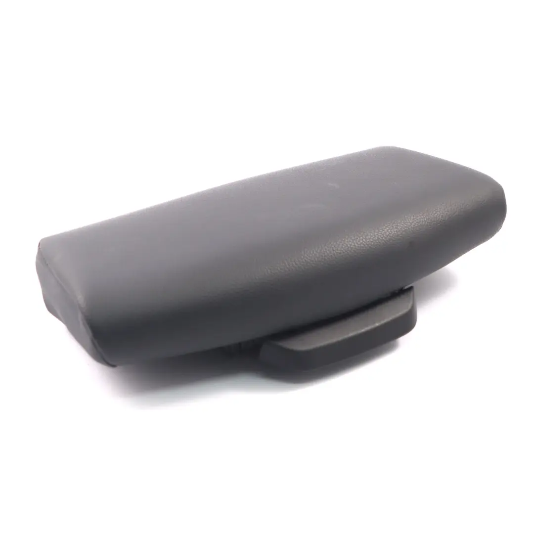 Sedile anteriore Supporto cosce guida sinistra destra A1769107306 per Mercedes W177 con numero di parte A1779108701 Mercedes W177 Sedile anteriore Supporto cosce guida sinistra destra A1769107306 - SKU A1779108701 - Numero di parte A1779108701