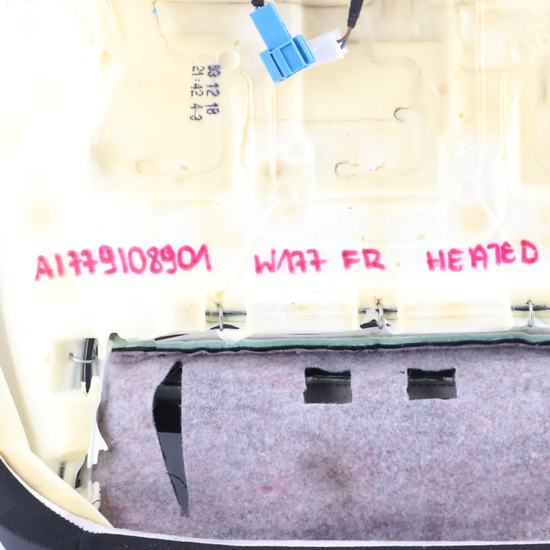 Vorder Sitzbezug Beheizt Links Rechts Stoff Kunstleder für Mercedes W177 mit Teilenummer A1779108901 Mercedes W177 Vorder Sitzbezug Beheizt Links Rechts Stoff Kunstleder - SKU A1779108901 - Teilenummer A1779108901