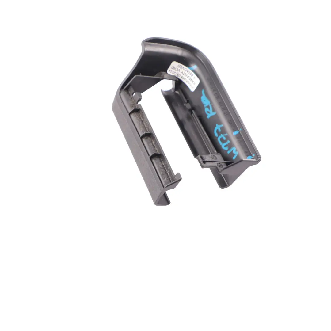 Sitzschiene Verkleidung Hinten Rechts für Mercedes C118 W177 mit Teilenummer A1779190200 Mercedes C118 W177 Sitzschiene Verkleidung Hinten Rechts - SKU A1779190200 - Teilenummer A1779190200