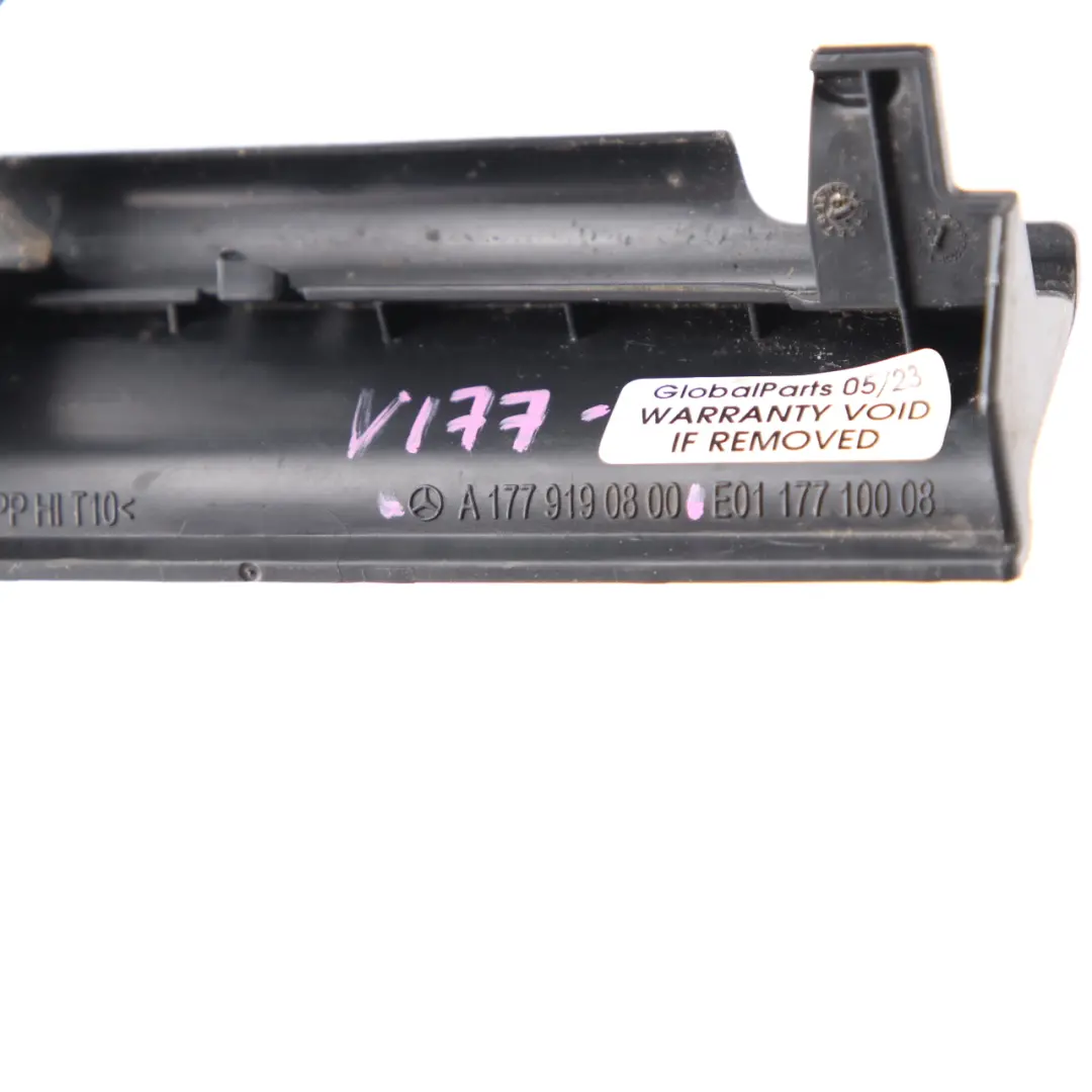 Vordersitzschiene Abdeckung hinten rechts schwarz für Mercedes W177 mit Teilenummer A1779190800 Mercedes W177 Vordersitzschiene Abdeckung hinten rechts schwarz - SKU A1779190800 - Teilenummer A1779190800