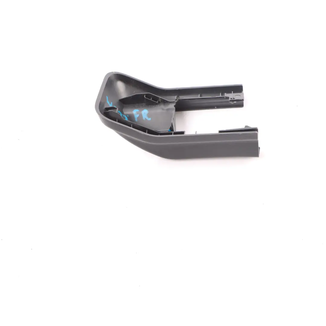 Siège avant droit garniture de rail pour Mercedes W177 à propos du numéro de pièce A1779193600 Mercedes W177 Siège avant droit garniture de rail - SKU A1779193600 - Numéro de pièce A1779193600