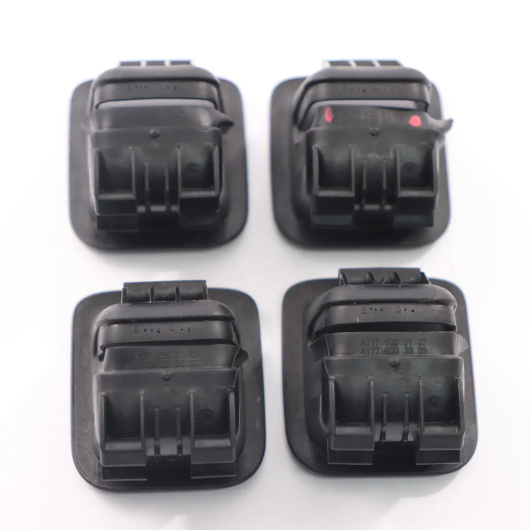 Mercedes W177 Isofix Set Asiento Trasero Cubre Banqueta Negro - SKU A1779203103 - Número de pieza A1779203103