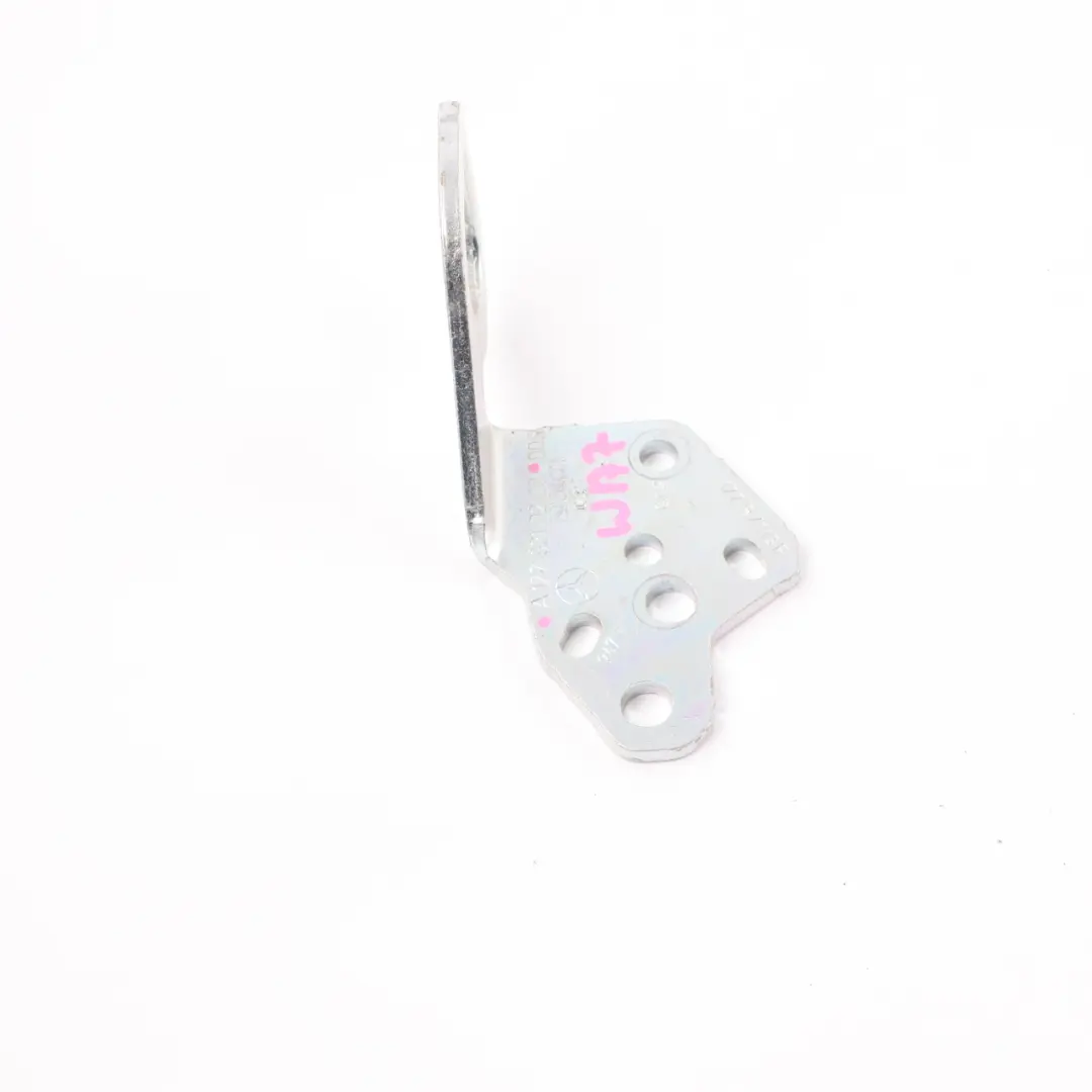 Mercedes W177 Soporte montaje del respaldo asiento trasero derecho - SKU A1779210200 - Número de pieza A1779210200