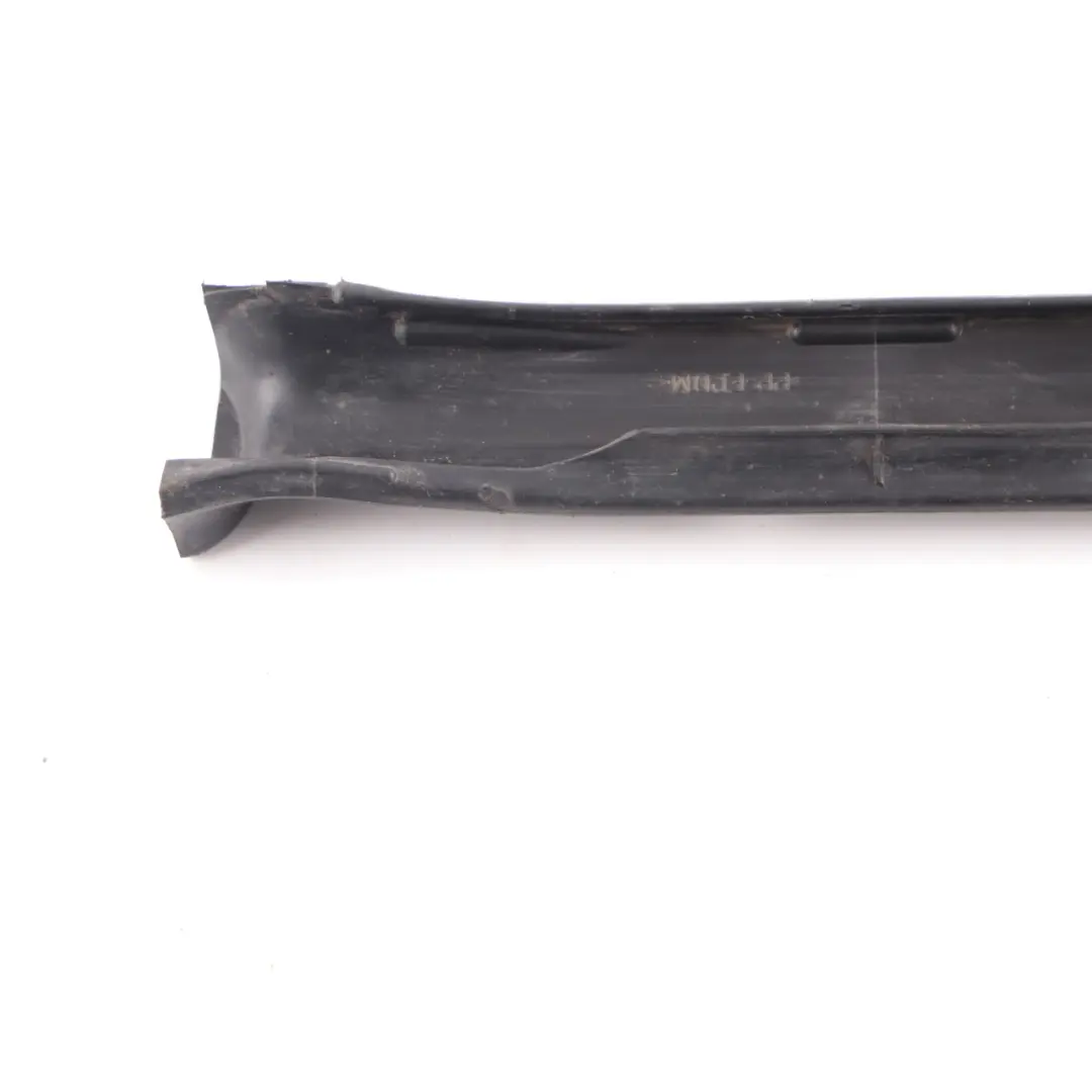 Copertura braccio sospensione posteriore per Mercedes W203 W210 C209 con numero di parte A2013520988 Mercedes W203 W210 C209 Copertura braccio sospensione posteriore - SKU A2013520988 - Numero di parte A2013520988