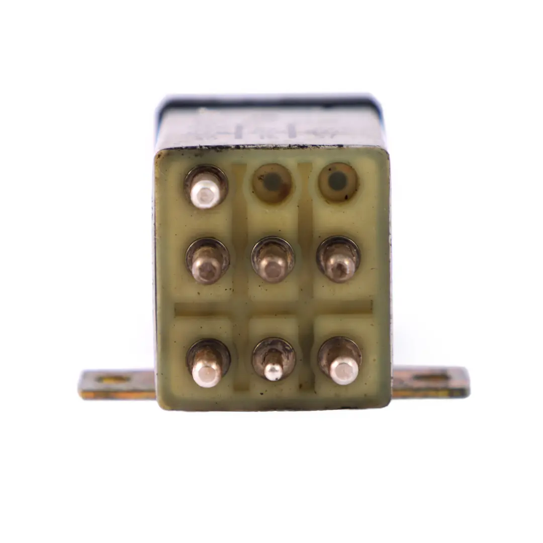 M111 Overload Protection Relay to Relay Mercedes E200 S124 Petrol with Part number A2015403245 Relay Mercedes E200 S124 Petrol M111 Overload Protection Relay - SKU A2015403245 - Part number A2015403245