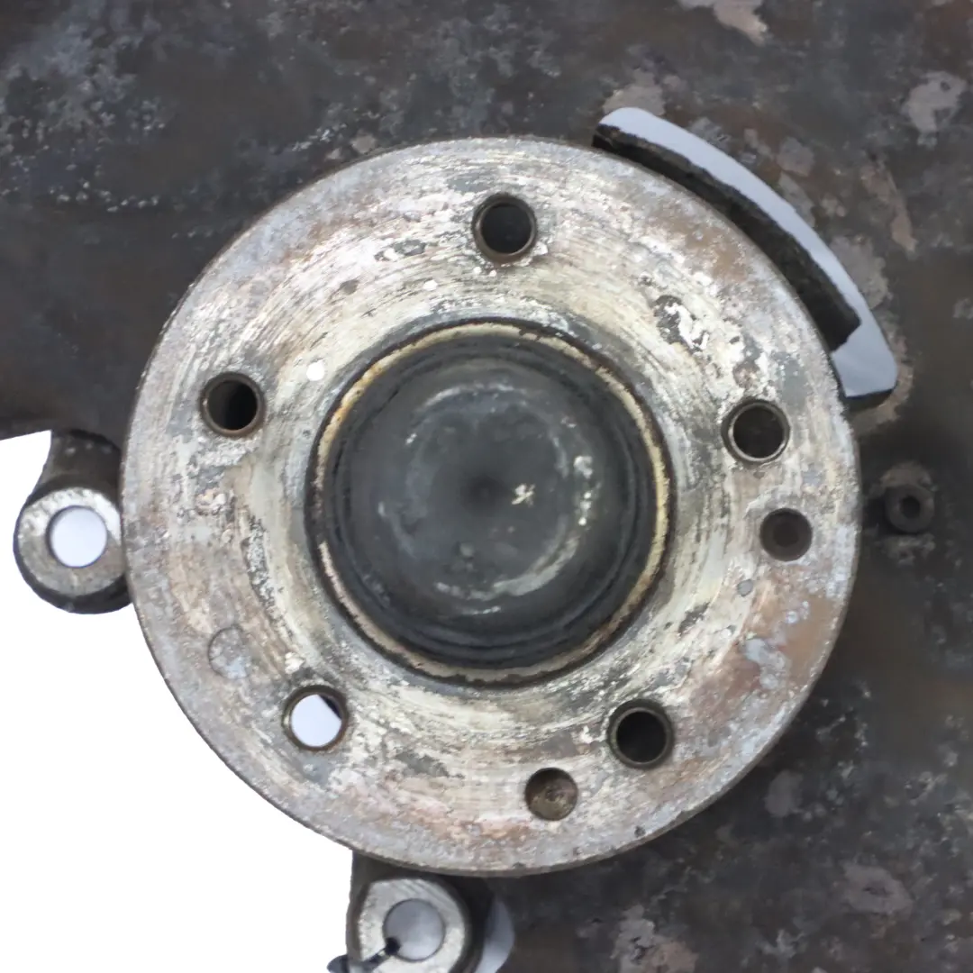 Mercedes W202 W208 Sospensione anteriore sinistra Supporto montaggio portaruota - SKU A2023300020 - Numero di parte A2103300020