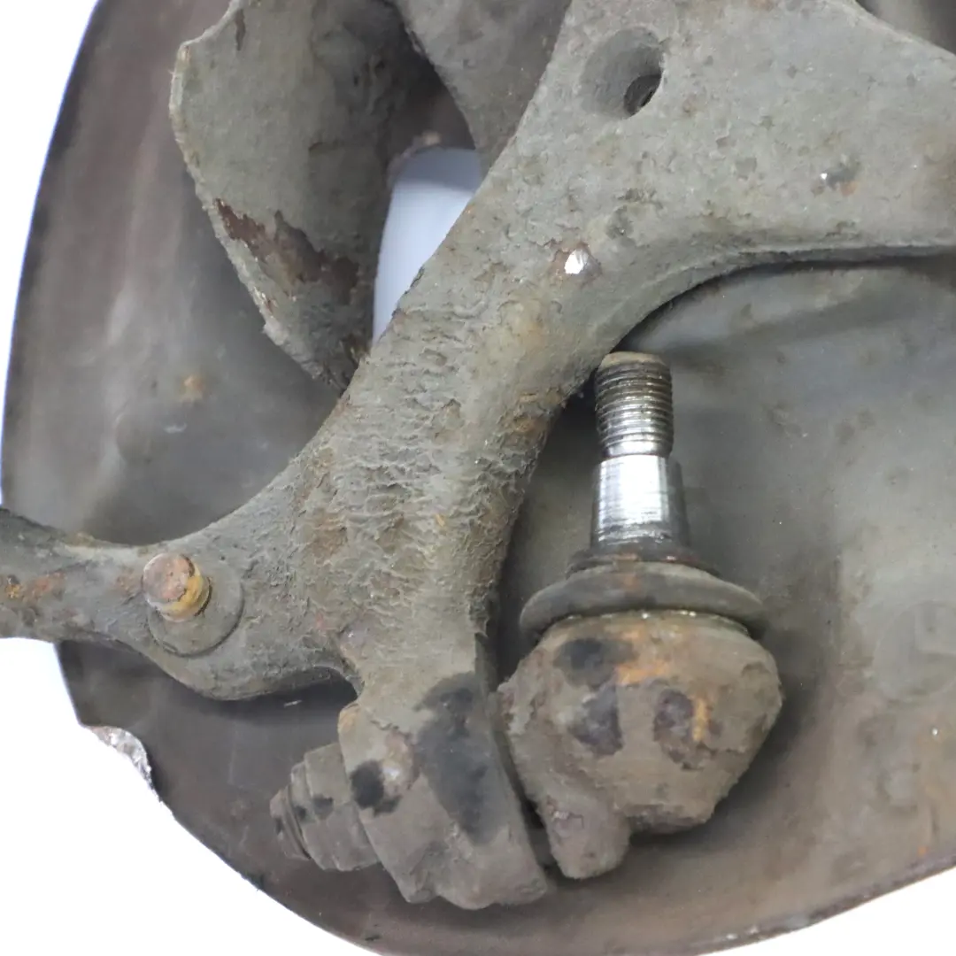 W208 Suspension avant gauche Support de montage de moyeu de roue pour Mercedes W202 à propos du numéro de pièce A2103300020 Mercedes W202 W208 Suspension avant gauche Support de montage de moyeu de roue - SKU A2023300020 - Numéro de pièce A2103300020