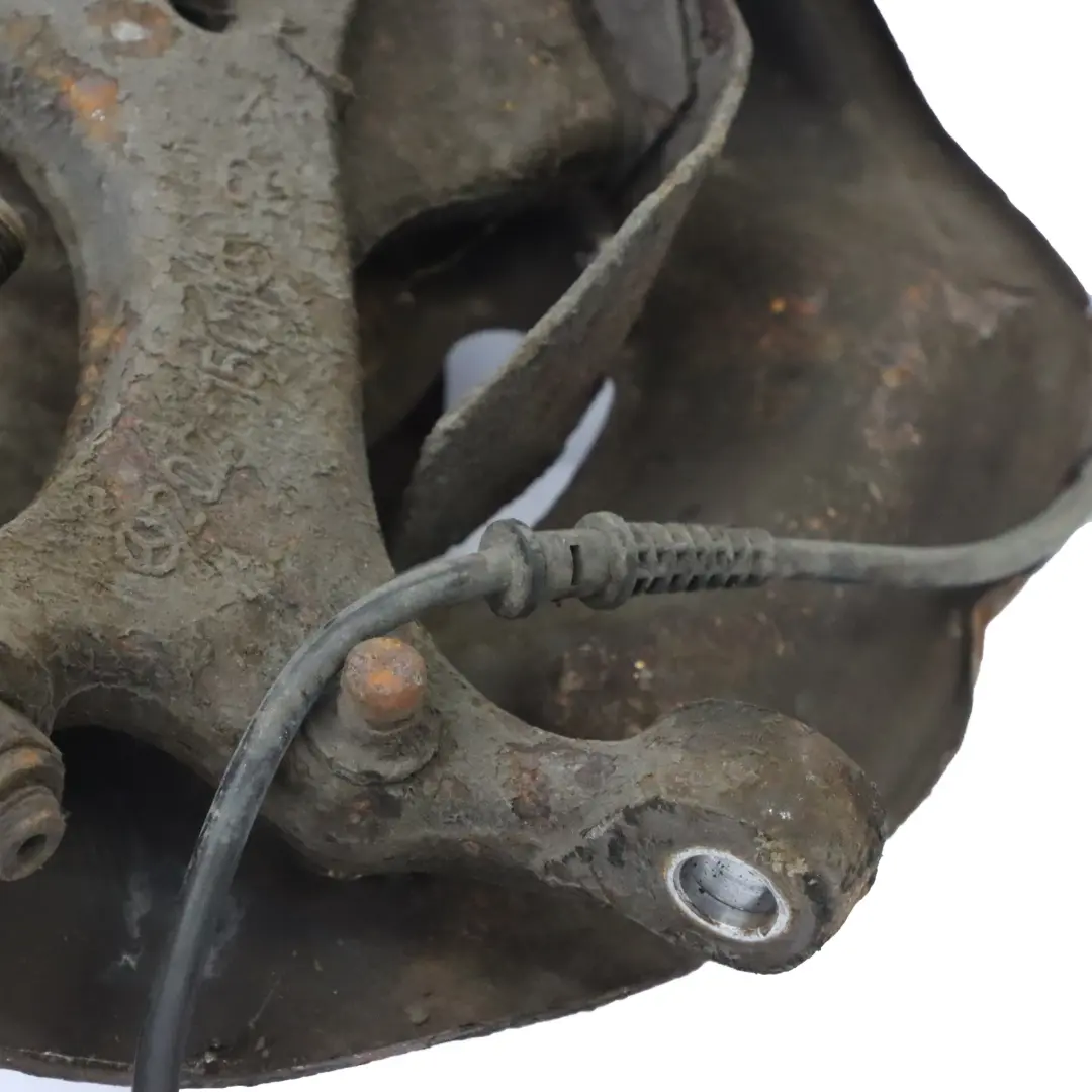 Mercedes W202 W208 Delantera Derecha Suspensión Rueda Portador Cubo de montaje - SKU A2023300120 - Número de pieza A2103300120