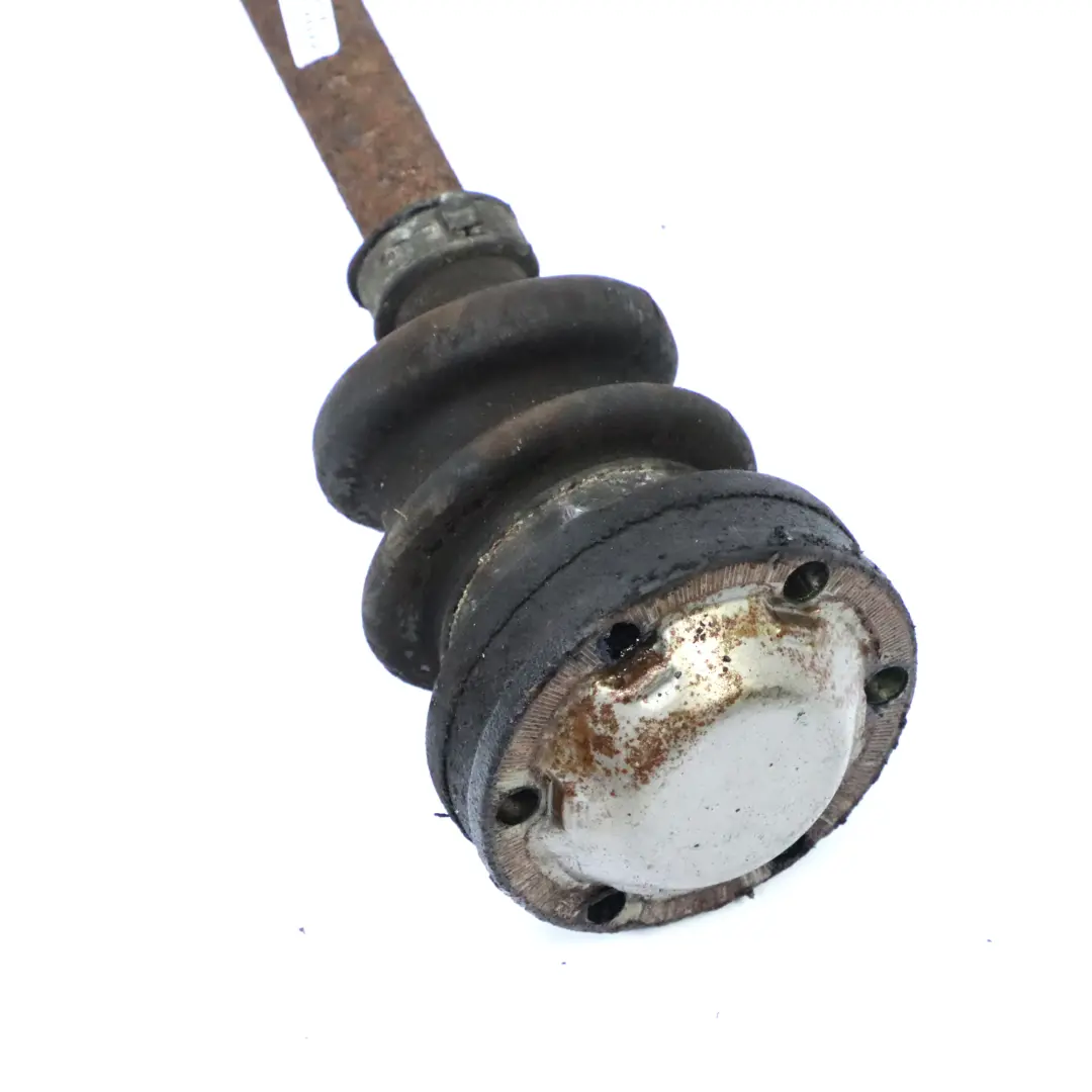 Arbre transmission l'essieu arrière gauche droite pour Mercedes W202 à propos du numéro de pièce A2023505610 Mercedes W202 Arbre transmission l'essieu arrière gauche droite - SKU A2023505610 - Numéro de pièce A2023505610