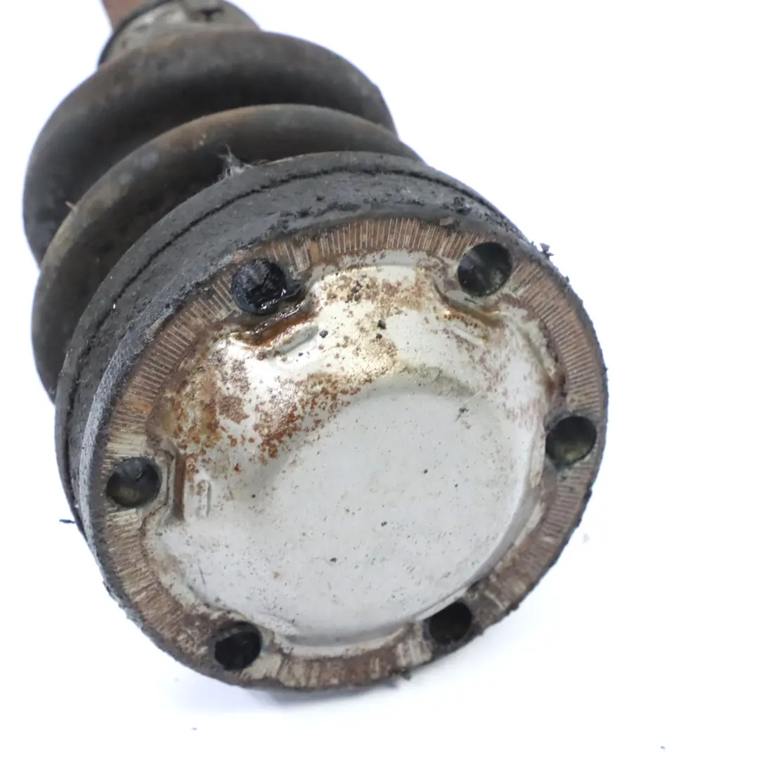 Arbre transmission l'essieu arrière gauche droite pour Mercedes W202 à propos du numéro de pièce A2023505610 Mercedes W202 Arbre transmission l'essieu arrière gauche droite - SKU A2023505610 - Numéro de pièce A2023505610