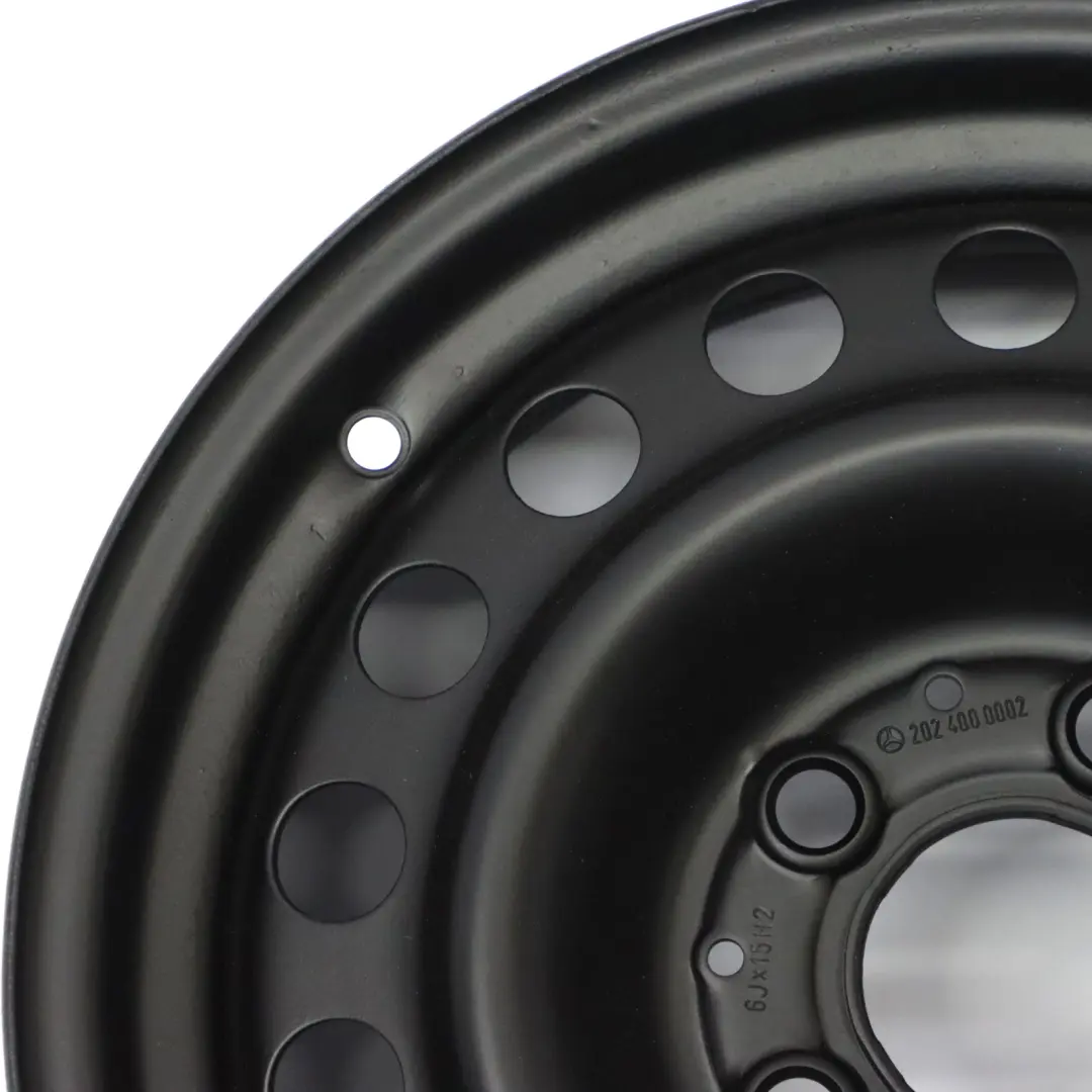 Llanta de acero negro Mercedes W202 15" 6J ET:31 para con número de pieza A2024000002 Llanta de acero negro Mercedes W202 15" 6J ET:31 - SKU A2024000002-1 - Número de pieza A2024000002