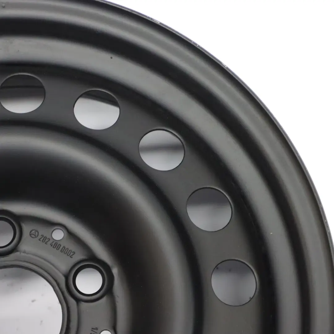 Cerchio in acciaio nero 15" 6J ET:31 per Mercedes W202 con numero di parte A2024000002 Mercedes W202 Cerchio in acciaio nero 15" 6J ET:31 - SKU A2024000002 - Numero di parte A2024000002