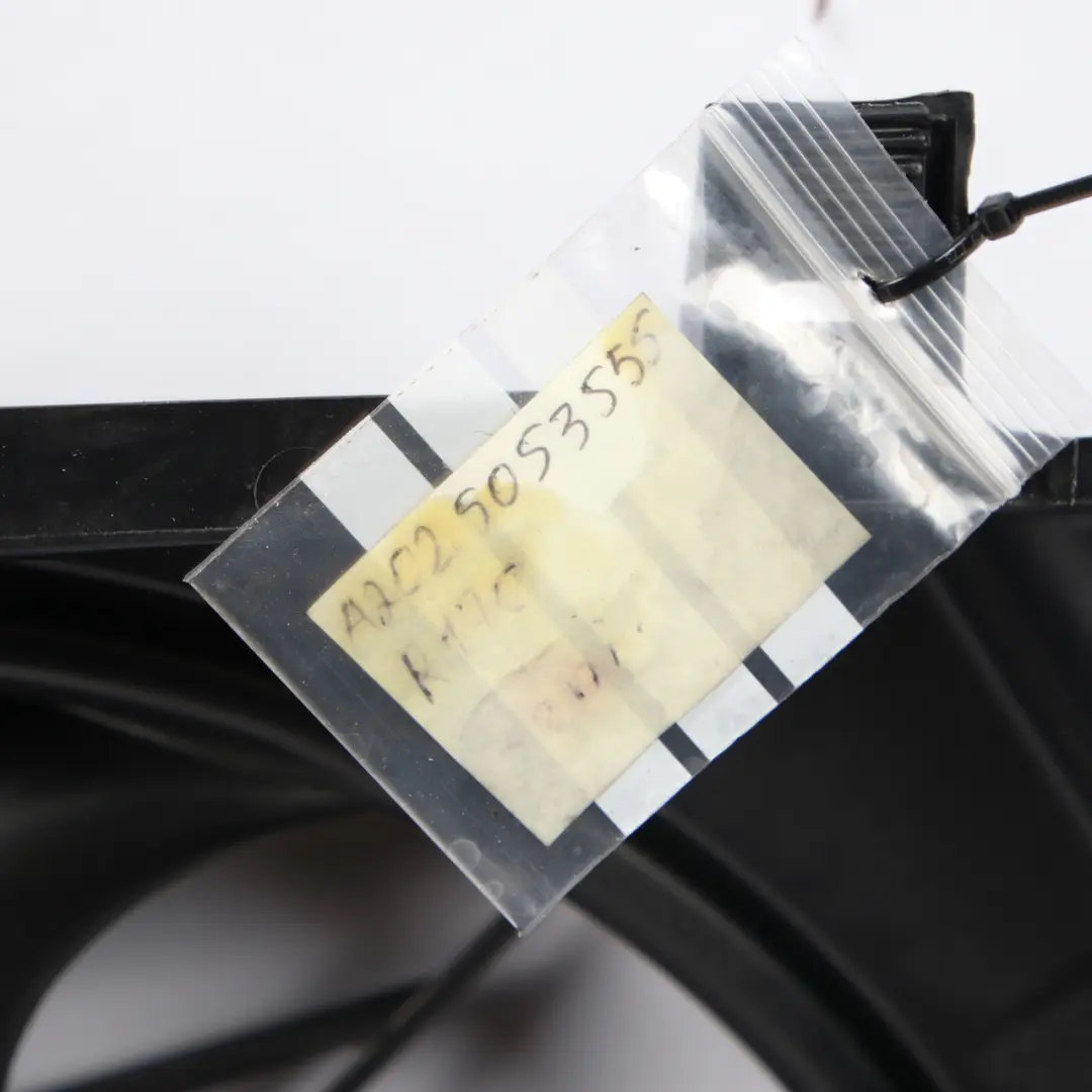 W171 W202 Kühlerlüfter Motor Kühlung Kühlmittel Einheit für Mercedes mit Teilenummer A2025053555 Mercedes W171 W202 Kühlerlüfter Motor Kühlung Kühlmittel Einheit - SKU A2025053555 - Teilenummer A2025053555