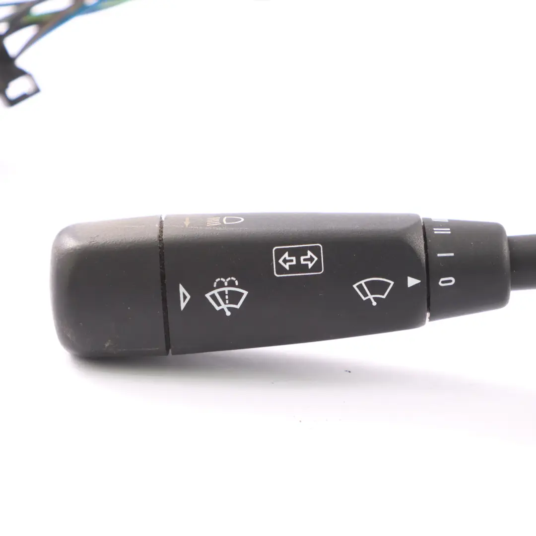 Colonne direction Commutateur glace Indicateur Stalk pour Mercedes W202 à propos du numéro de pièce A2025402144 Mercedes W202 Colonne direction Commutateur glace Indicateur Stalk - SKU A2025402144 - Numéro de pièce A2025402144