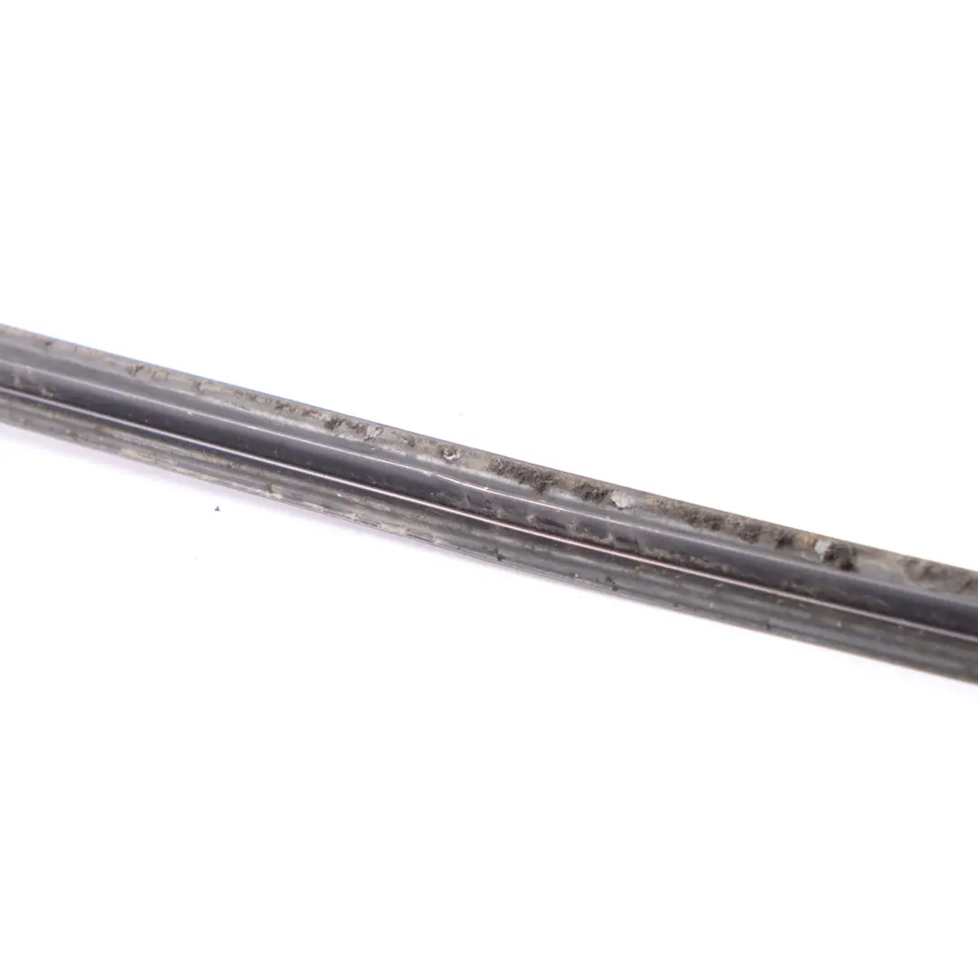 Mercedes W202 Dichtung Wasserabweiser Streifen vorne rechts Dichtung - SKU A2026980298 - Teilenummer A2026980298