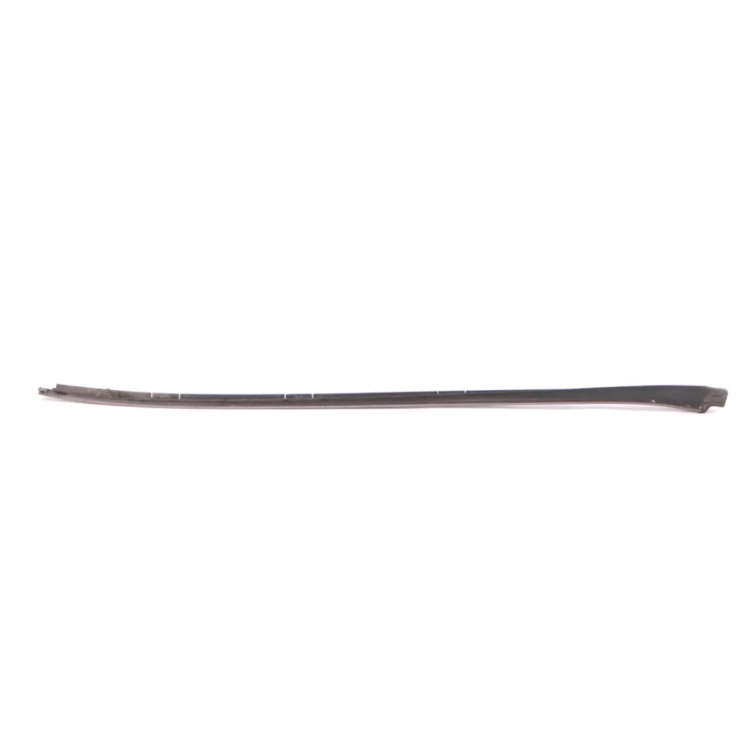 Mercedes W202 Dichtung Wasserabweiser Streifen vorne rechts Dichtung - SKU A2026980298 - Teilenummer A2026980298