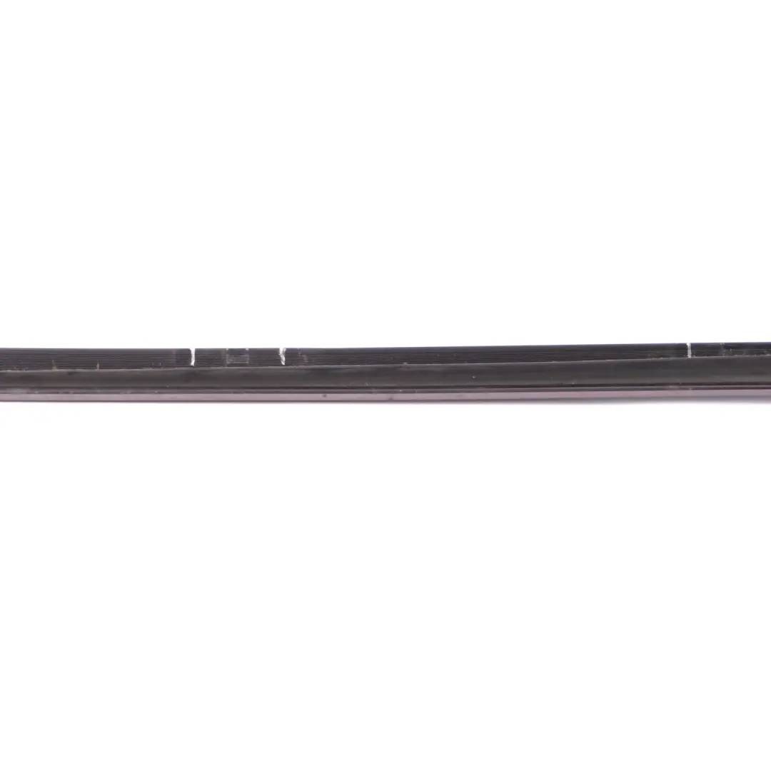 Mercedes W202 Dichtung Wasserabweiser Streifen vorne rechts Dichtung - SKU A2026980298 - Teilenummer A2026980298