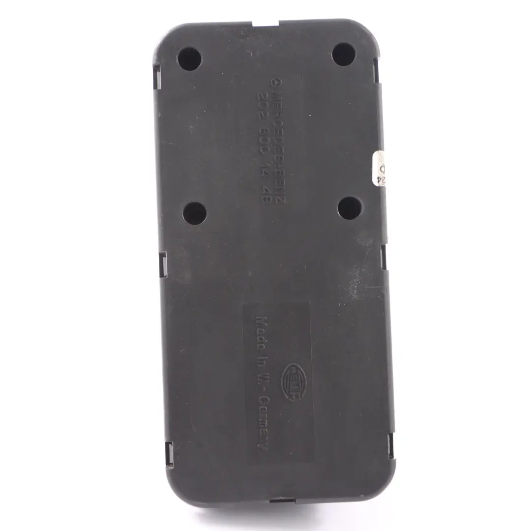 Unidad Control De La Bomba Vacío Cierre Centralizado para Mercedes W202 con número de pieza A2028001448 Mercedes W202 Unidad Control De La Bomba Vacío Cierre Centralizado - SKU A2028001448 - Número de pieza A2028001448