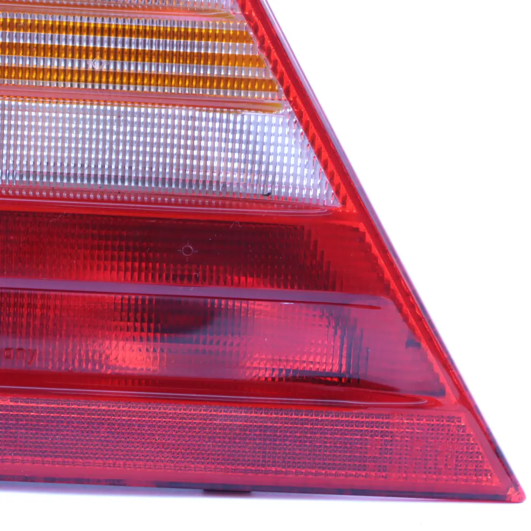 Lampada posteriore Mercedes W202 C180 Luce posteriore Sinistra Classic / Esprit per con numero di parte A2028200128 Lampada posteriore Mercedes W202 C180 Luce posteriore Sinistra Classic / Esprit - SKU A2028200128 - Numero di parte A2028200128