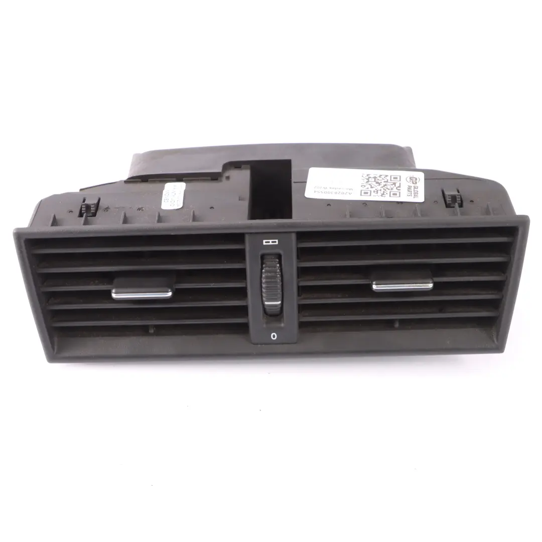 Ventilación Salpicadero Tobera central embellecedor para Mercedes W202 con número de pieza A2028300554 Mercedes W202 Ventilación Salpicadero Tobera central embellecedor - SKU A2028300554 - Número de pieza A2028300554