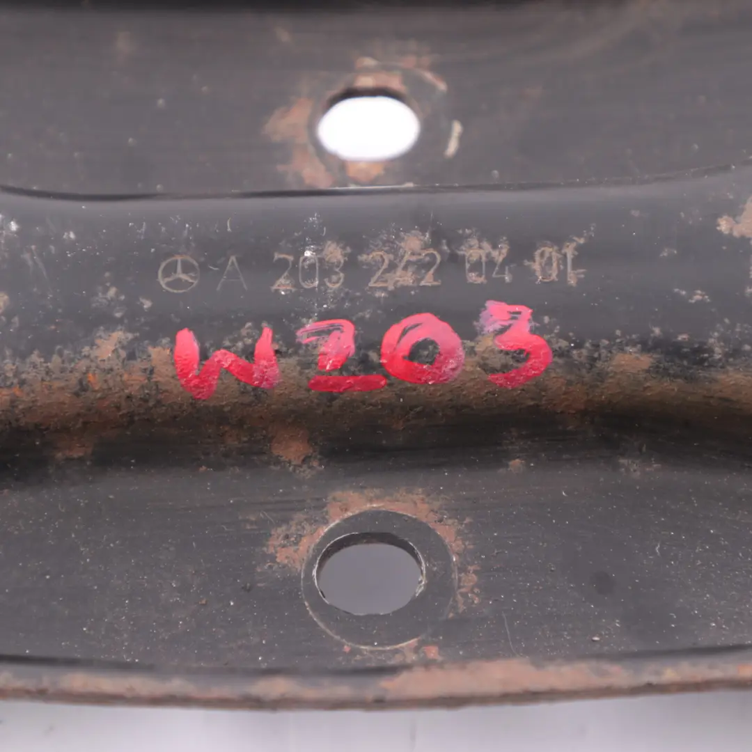 Mercedes W203 M111 Motor Caja de cambios Soporte Soporte Soporte - SKU A2032420401 - Número de pieza A2032420401
