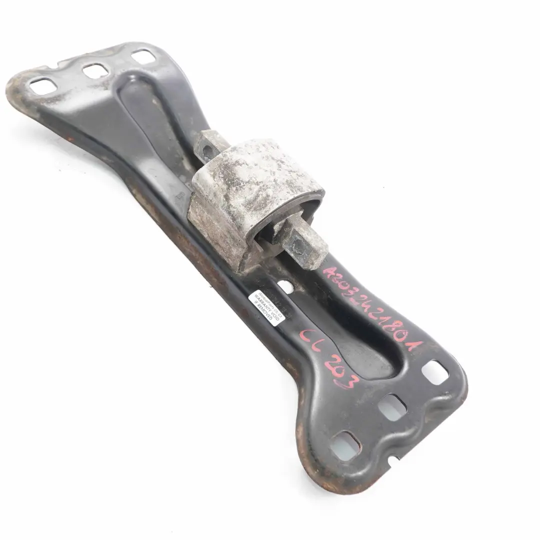 Soporte caja de cambios Mercedes W203 W209 Soporte de la transmisión para con número de pieza A2032421801 Soporte caja de cambios Mercedes W203 W209 Soporte de la transmisión - SKU A2032421801 - Número de pieza A2032421801