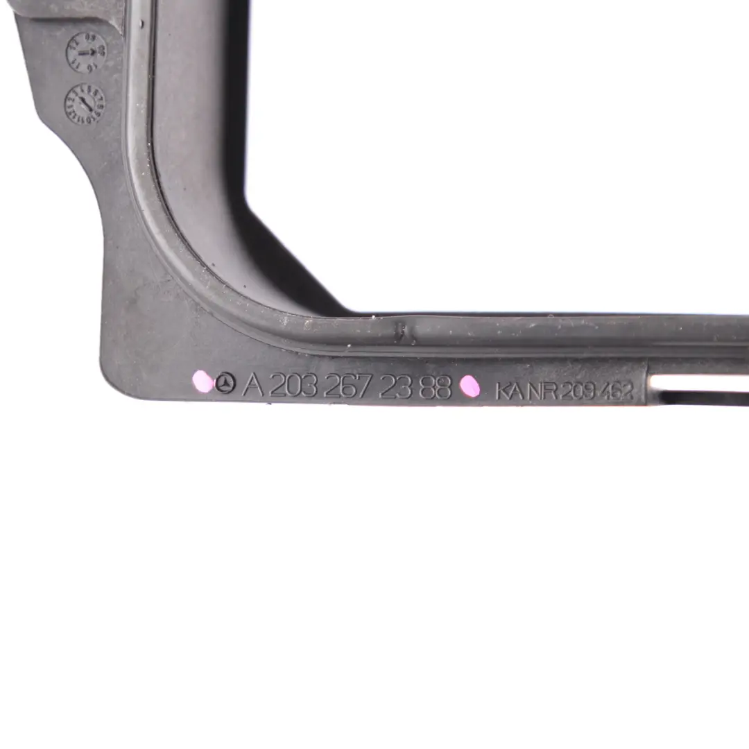 Selector Mercedes W203 Shifting Arm Frame Covering Holder to Gear with Part number A2032672388 Gear Selector Mercedes W203 Shifting Arm Frame Covering Holder - SKU A2032672388 - Part number A2032672388