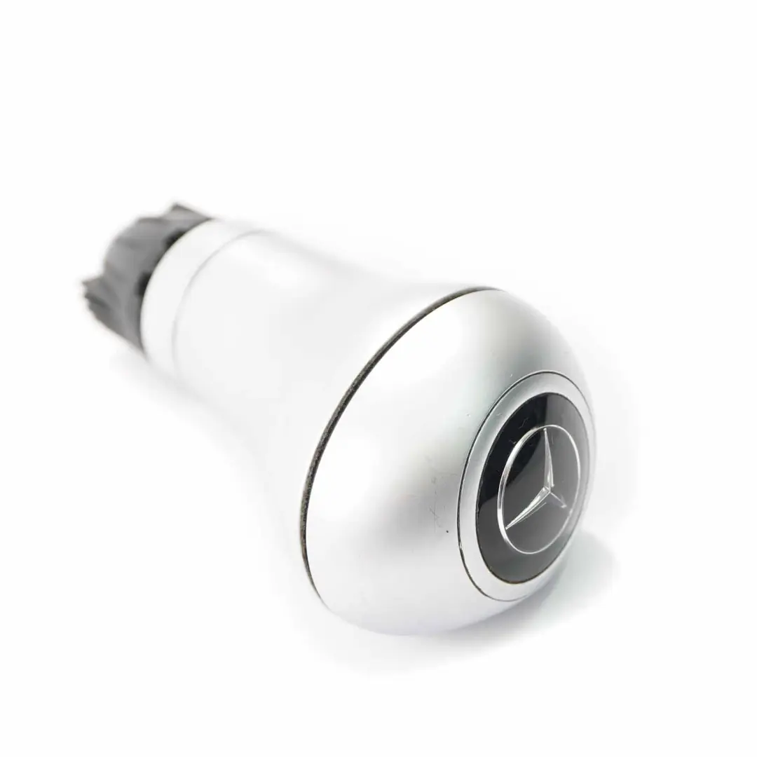 leva del cambio pomello impugnatura automatica argento per Mercedes W203 con numero di parte A2032672711 Mercedes W203 leva del cambio pomello impugnatura automatica argento - SKU A2032672711-2 - Numero di parte A2032672711
