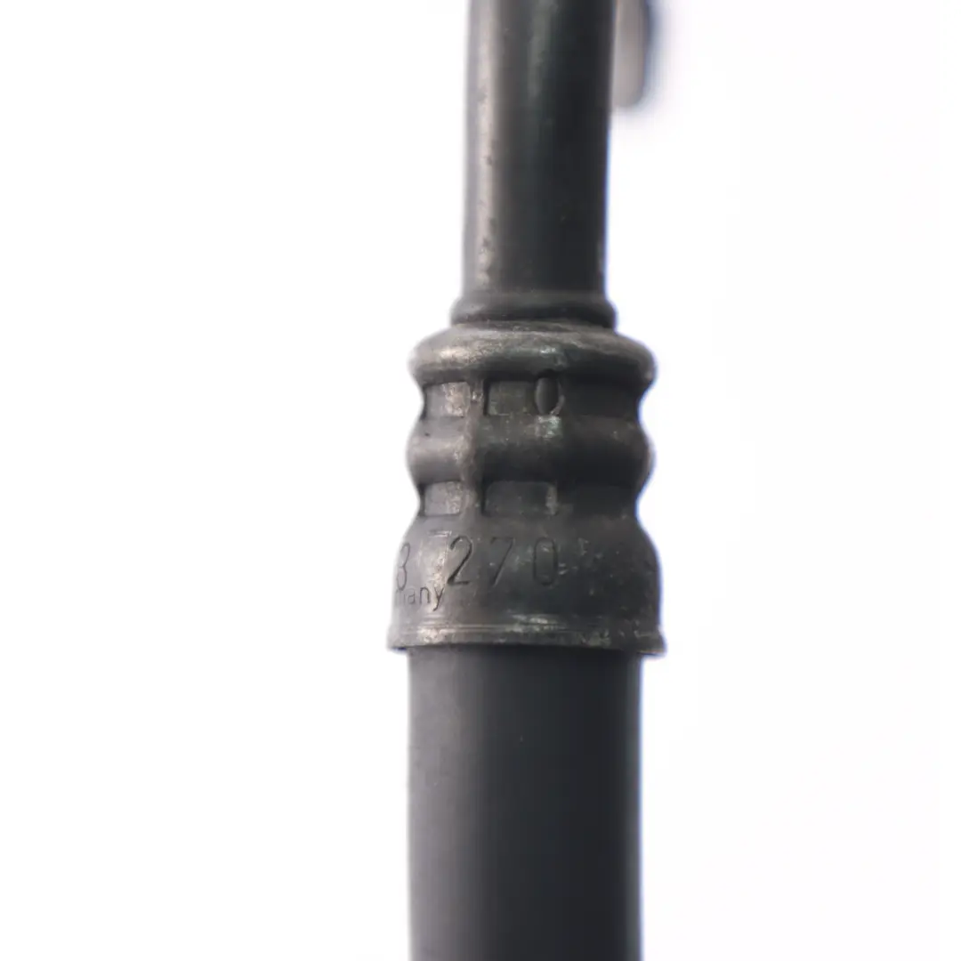 Tuyau refroidissement d'huile automatique bas à droite pour Mercedes W203 à propos du numéro de pièce A2032700896 Mercedes W203 Tuyau refroidissement d'huile automatique bas à droite - SKU A2032700896 - Numéro de pièce A2032700896