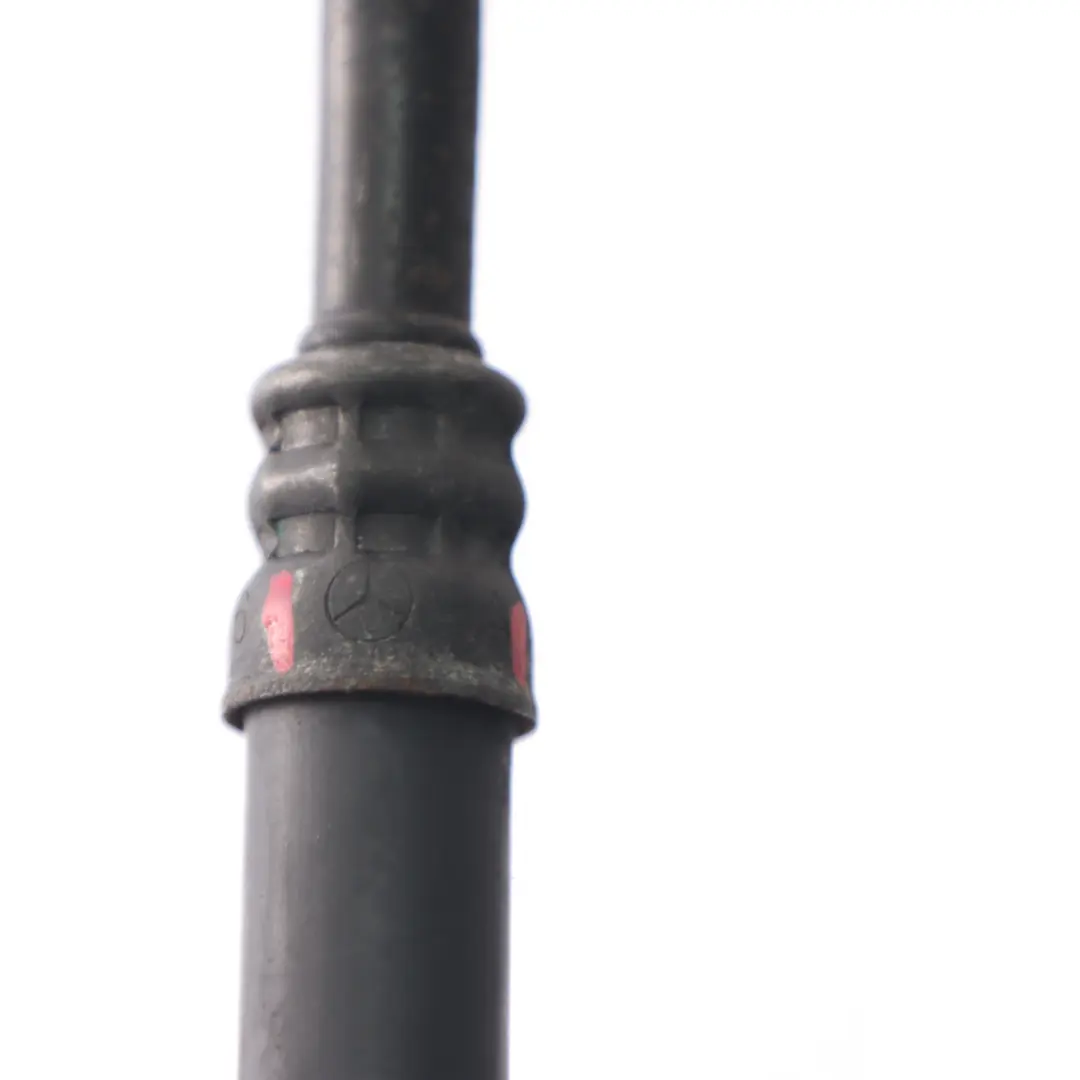 Tuyau refroidissement d'huile automatique bas à droite pour Mercedes W203 à propos du numéro de pièce A2032700896 Mercedes W203 Tuyau refroidissement d'huile automatique bas à droite - SKU A2032700896 - Numéro de pièce A2032700896