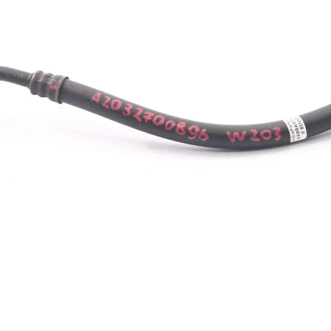 Tuyau refroidissement d'huile automatique bas à droite pour Mercedes W203 à propos du numéro de pièce A2032700896 Mercedes W203 Tuyau refroidissement d'huile automatique bas à droite - SKU A2032700896 - Numéro de pièce A2032700896