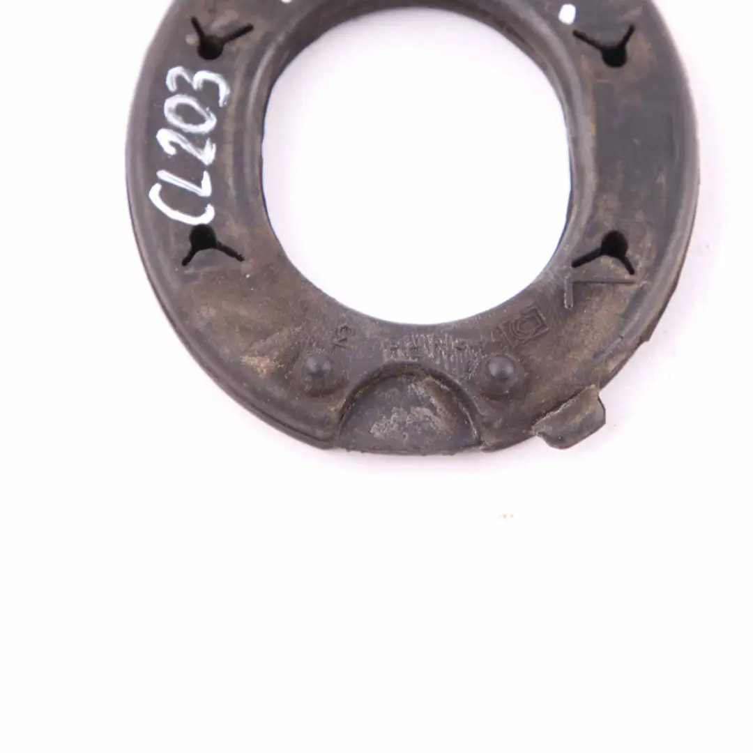  Caoutchouc de montage Mercedes W203 Avant Gauche Ressort Suspension - SKU A2033220344 - Numéro de pièce A2033220344