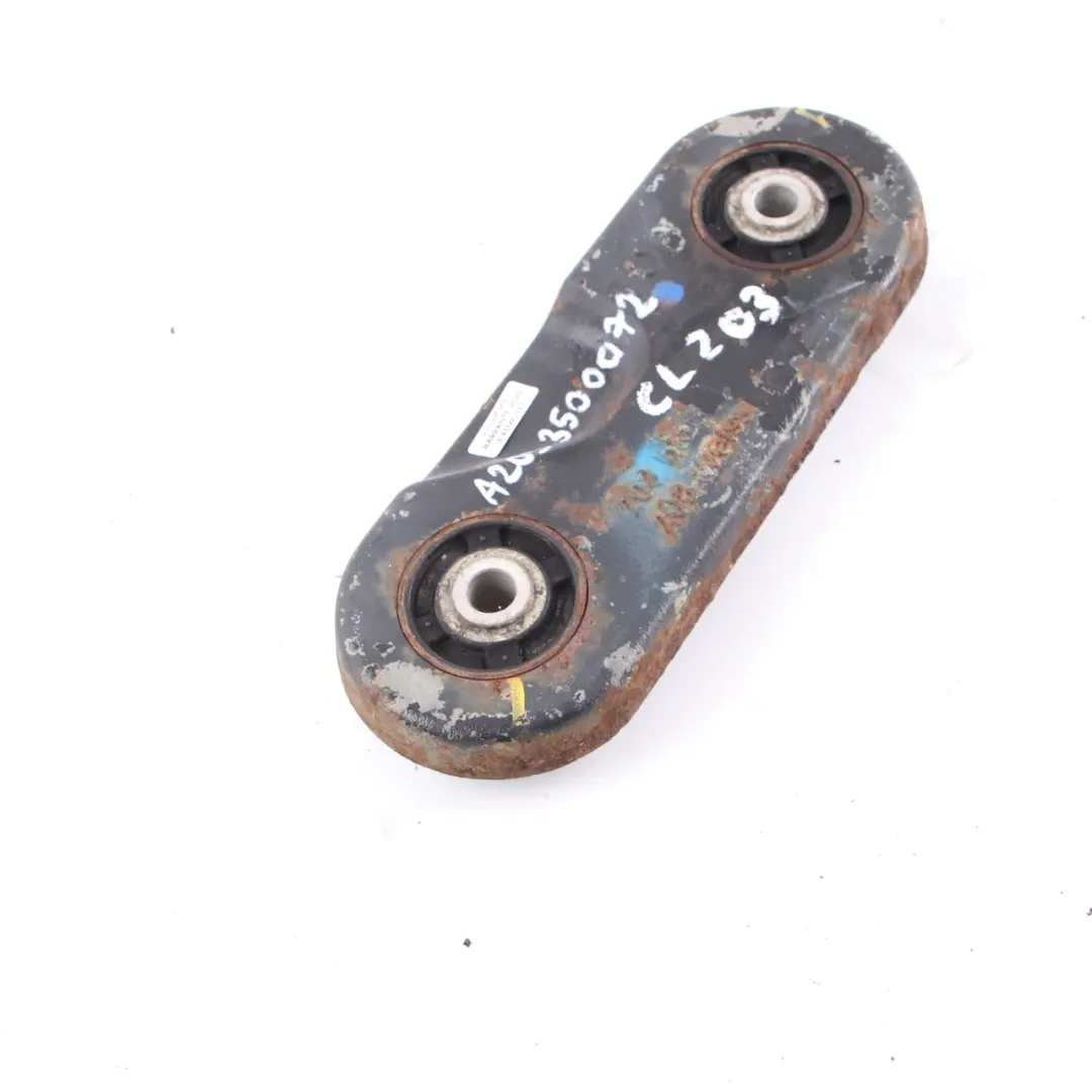 Antivibrante Mercedes W203 Support Differenziale Subframe Posteriore per con numero di parte A2033500072 Antivibrante Mercedes W203 Support Differenziale Subframe Posteriore - SKU A2033500072 - Numero di parte A2033500072