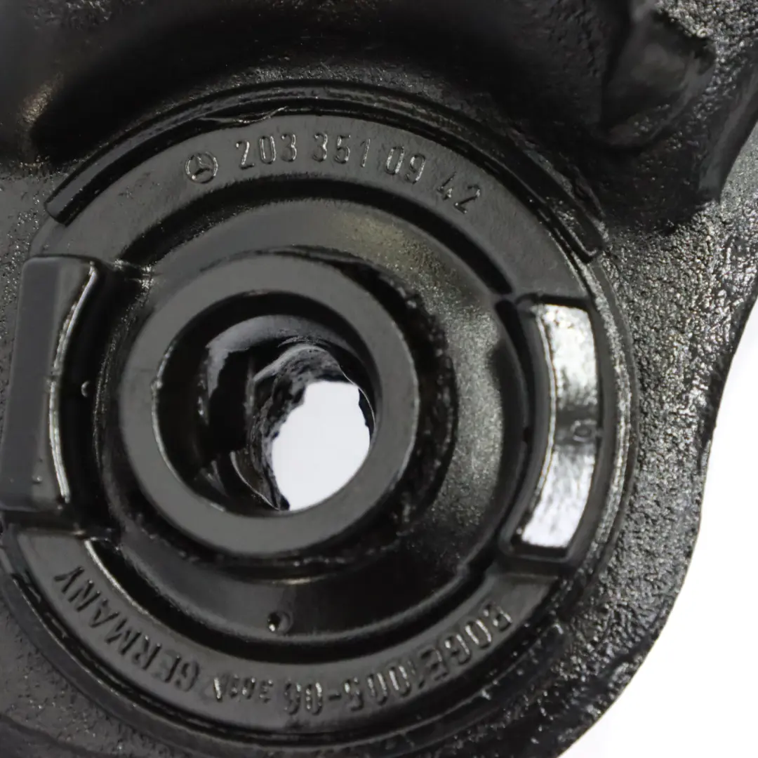 Hinten Hilfsrahmen Mercedes W203 C209 Achs Schenkel Träger Halterung A2033503494  - SKU A2033505708-1 - Teilenummer A2033505708