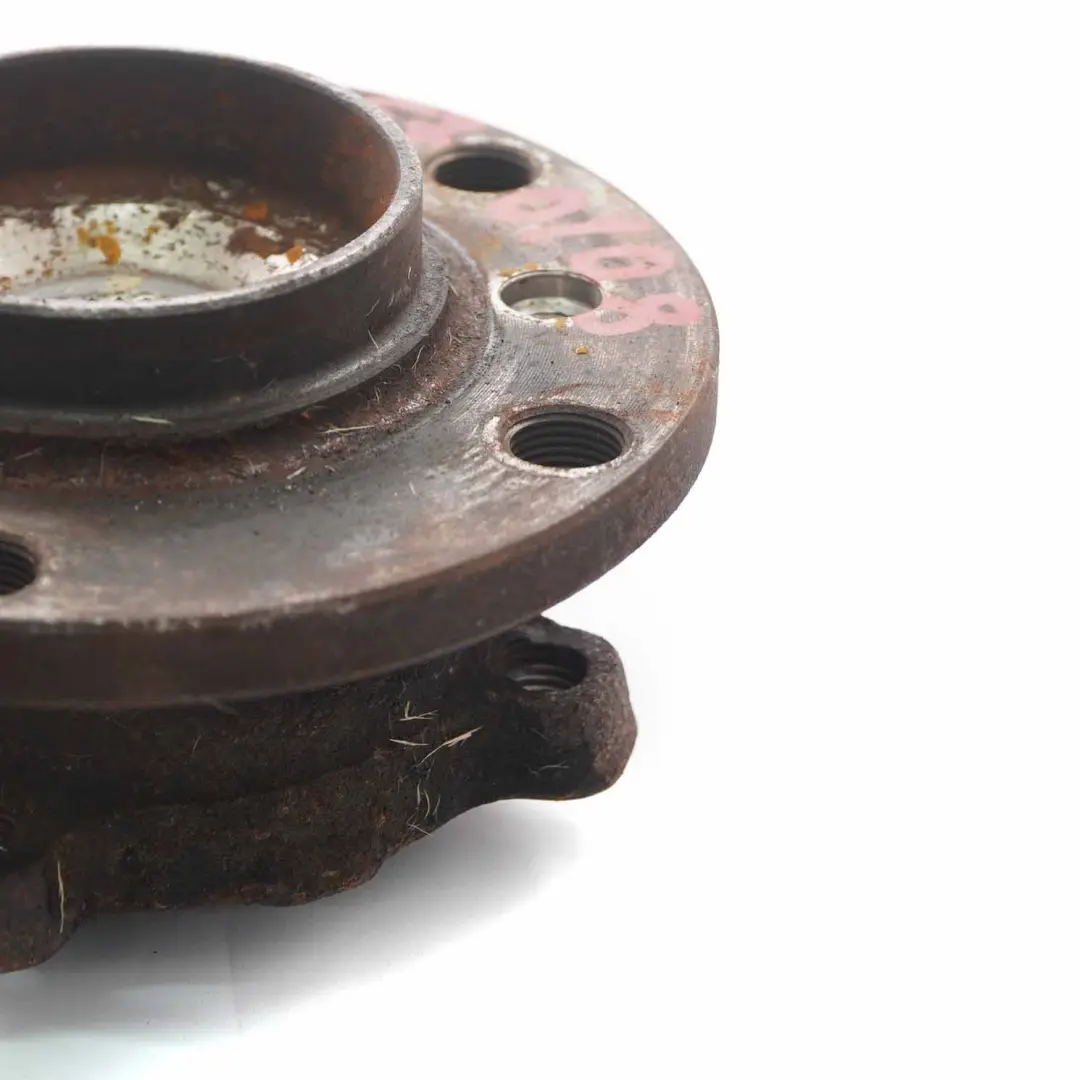 Roulement de moyeu de roue Mercedes W203 W209 pour à propos du numéro de pièce A2033570108 Roulement de moyeu de roue Mercedes W203 W209 - SKU A2033570108 - Numéro de pièce A2033570108