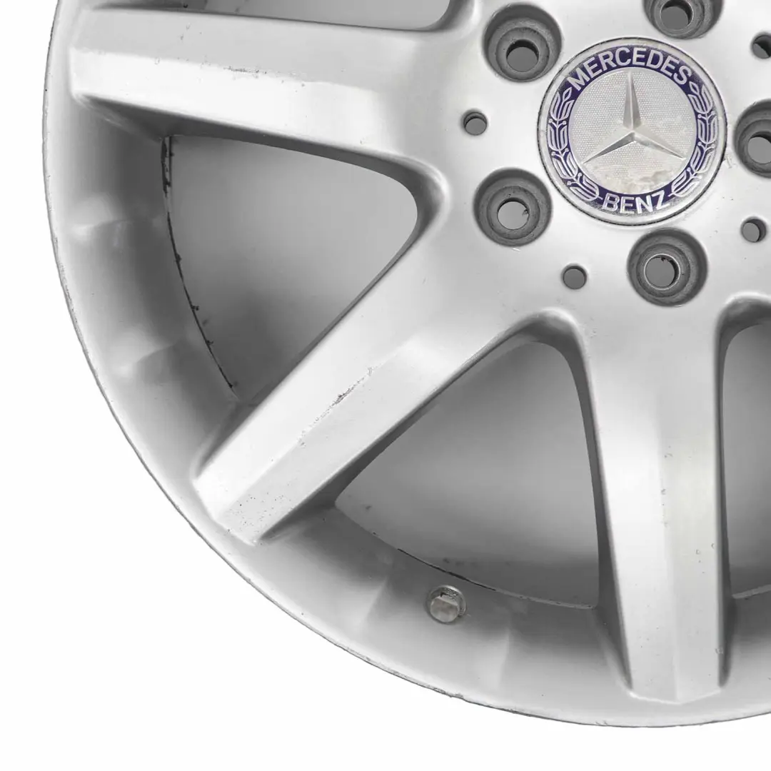 Cerchio in lega argento 7 razze 17" ET:37 7,5J per Mercedes W203 con numero di parte A2034011802 Mercedes W203 Cerchio in lega argento 7 razze 17" ET:37 7,5J - SKU A2034011802-2 - Numero di parte A2034011802