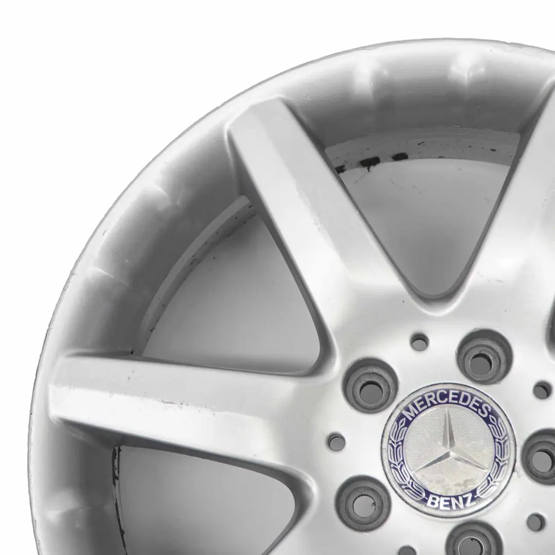 Cerchio in lega argento 7 razze 17" ET:37 7,5J per Mercedes W203 con numero di parte A2034011802 Mercedes W203 Cerchio in lega argento 7 razze 17" ET:37 7,5J - SKU A2034011802-2 - Numero di parte A2034011802