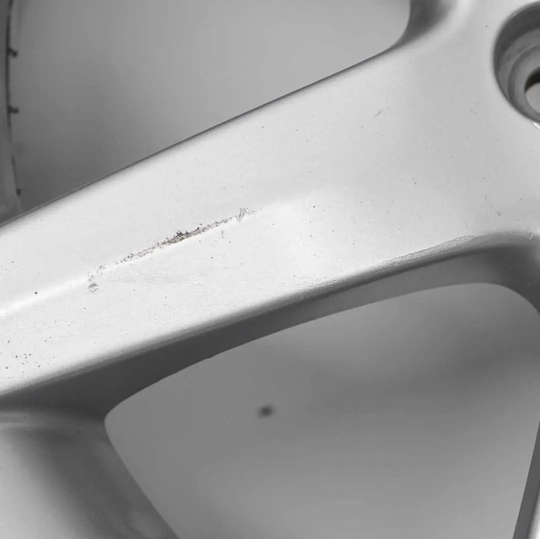 Silberne Leichtmetall felge 7 Speichen 17" ET:37 7,5J für Mercedes W203 mit Teilenummer A2034011802 Mercedes W203 Silberne Leichtmetall felge 7 Speichen 17" ET:37 7,5J - SKU A2034011802-2 - Teilenummer A2034011802